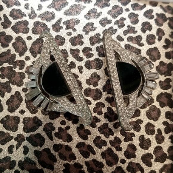 BEAUTIFUL RHINESTONES AND BLEACK STONES CLIP ONS EARRINGS !!! - Picture 3 of 3